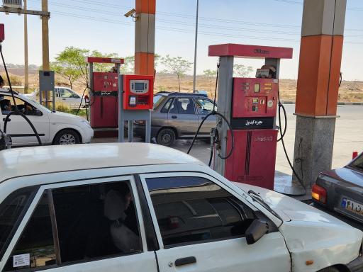 عکس پمپ بنزین انقلاب پاکدشت (بنزین و گازوئیل)