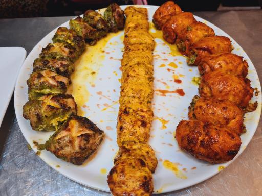 عکس کترینگ پیرزمان