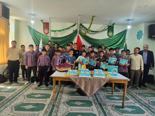 عکس دبیرستان دوره اول پسرانه شهید رضوی (هیأت امنایی و هوشمند)