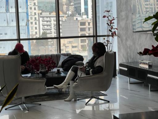 عکس دکتر عاطفه فرامرزی متخصص پوست مو زیبایی لیزر