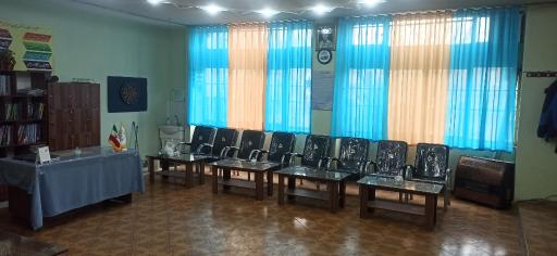 عکس دبیرستان دوره اول پسرانه شهید رضوی (هیأت امنایی و هوشمند)