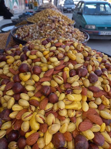 عکس ارزانکده مواد غذایی اورامانات 