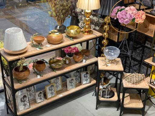 عکس واردات و پخش لوازم دکوری و تزئینی خانه آرا