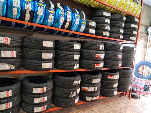 عکس لاستیک فروشی گنجی سالار