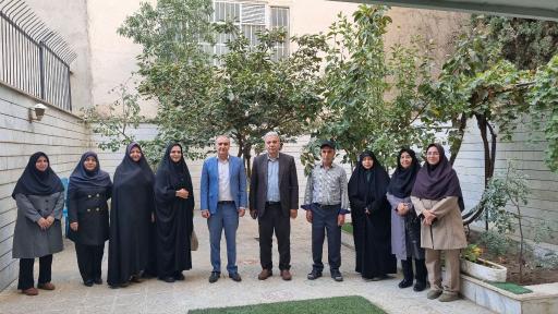 عکس دبیرستان غیردولتی دخترانه متوسطه اول مهر آیین