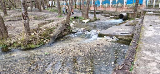 عکس چشمه گردوک