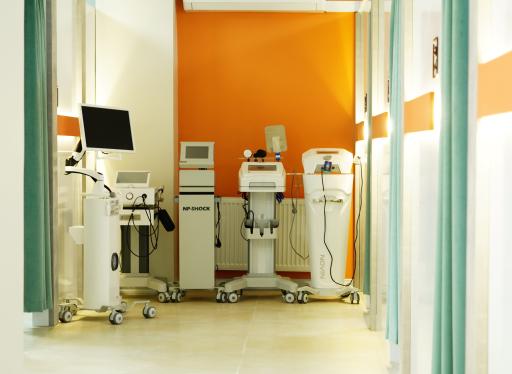 عکس فیزیوتراپی غزال 