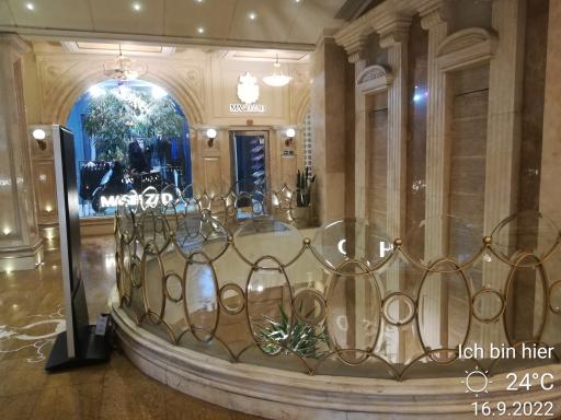 عکس کوئین سنتر