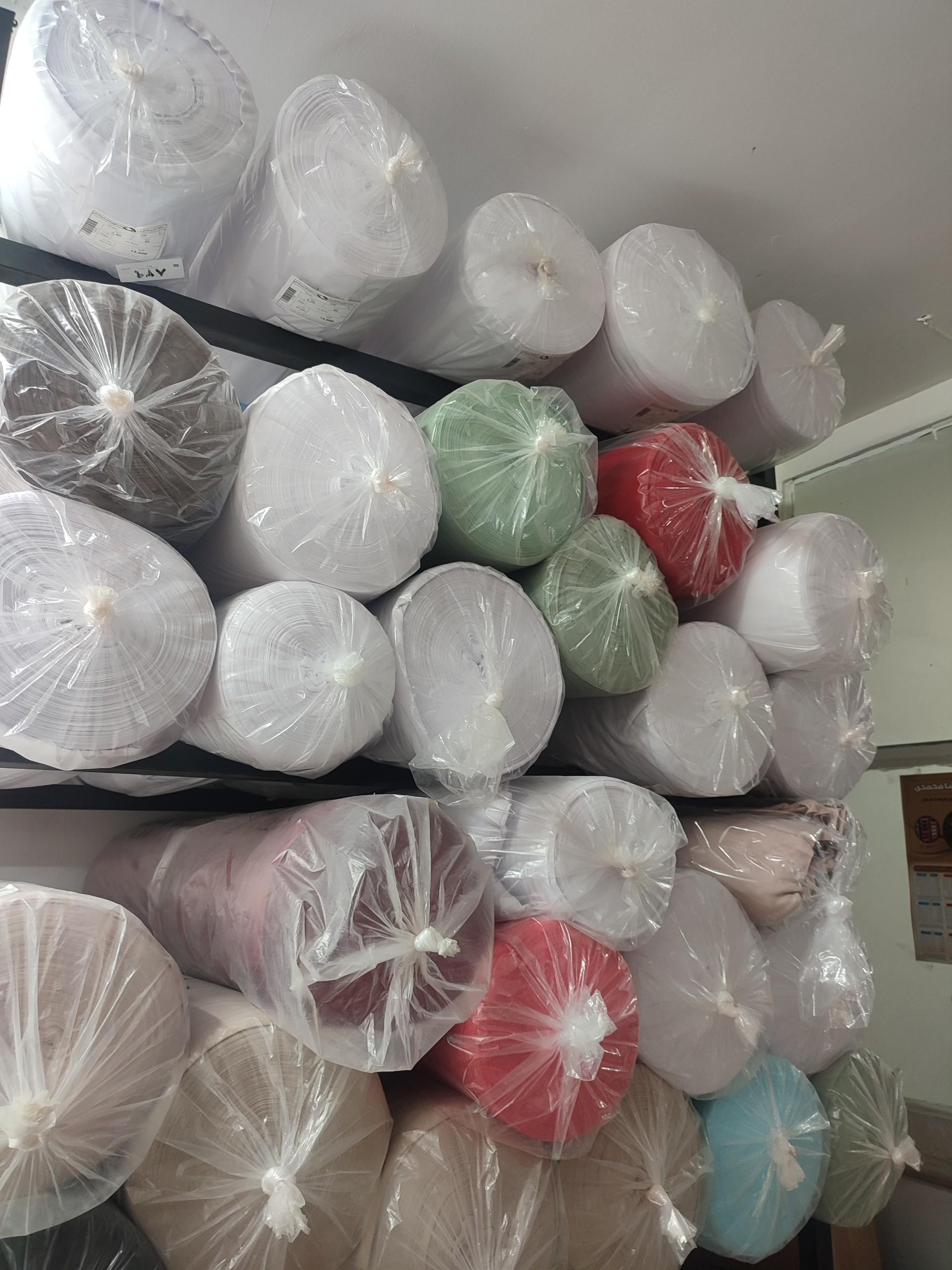 عکس فروشگاه پارچه چی