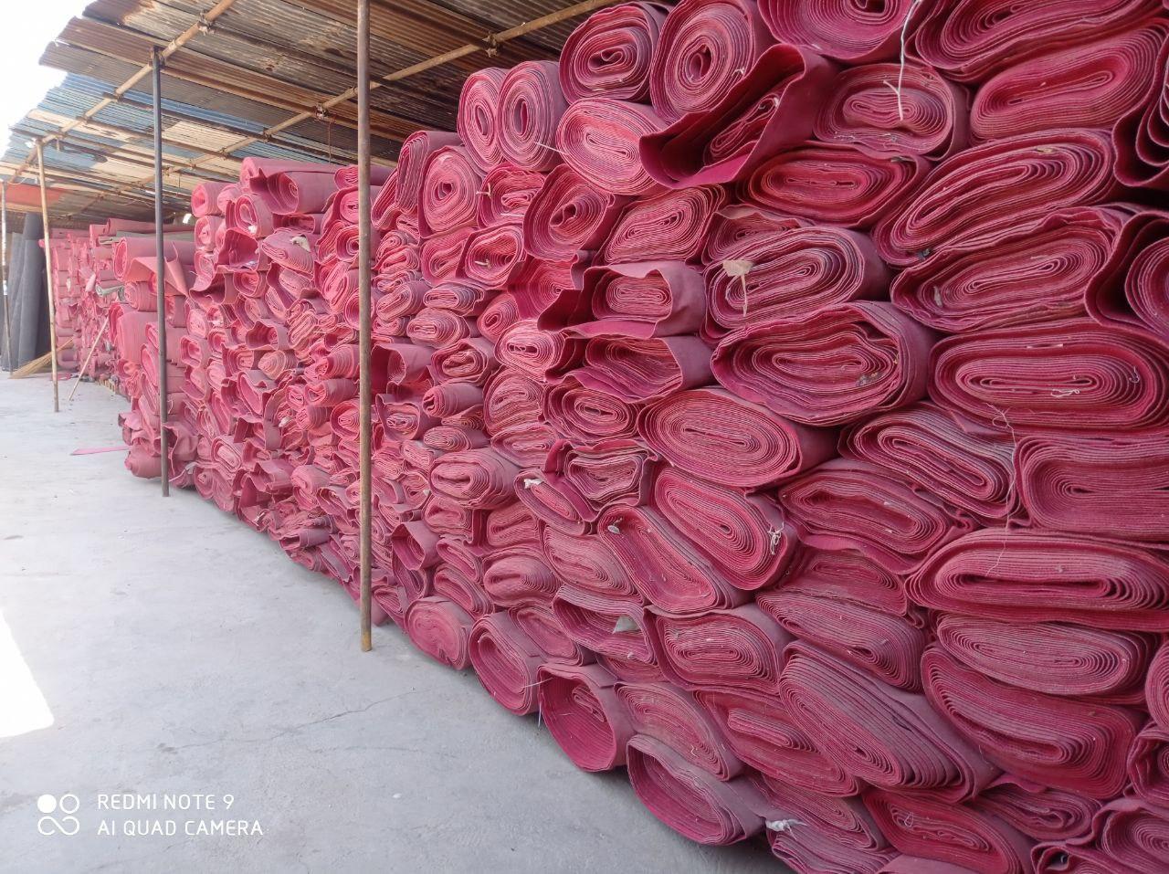 عکس انبار مرکزی آقای موکت 