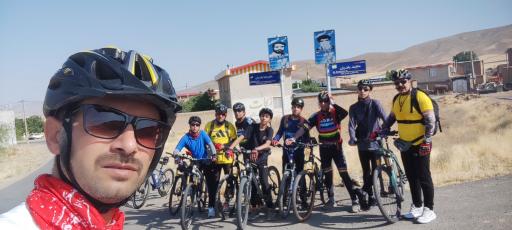 عکس باشگاه دوچرخه‌سواری ققنوس 