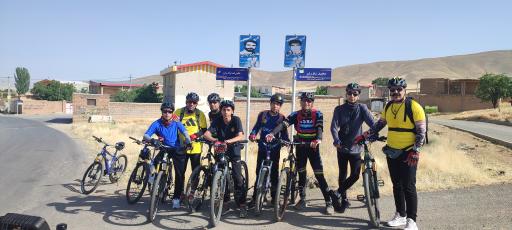 عکس باشگاه دوچرخه‌سواری ققنوس 