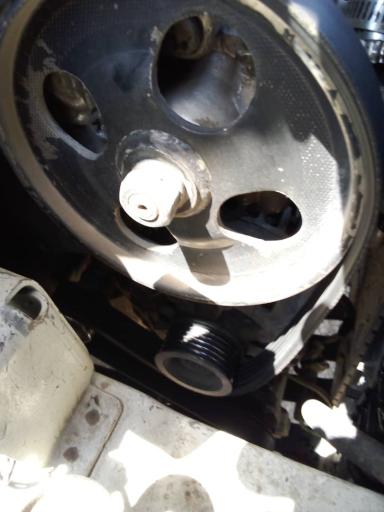 عکس مکانیک برق و انژکتور ایساکو سایپا یدک