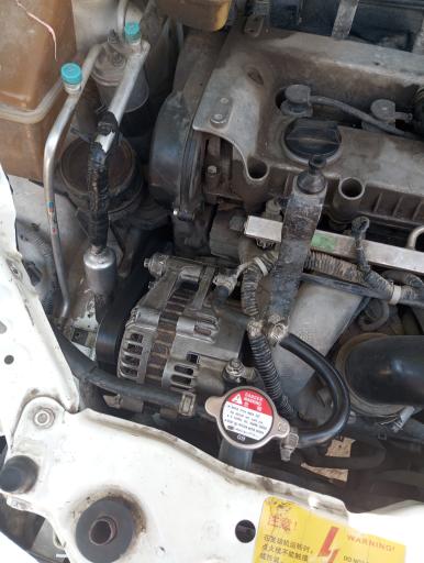 عکس مکانیک برق و انژکتور ایساکو سایپا یدک