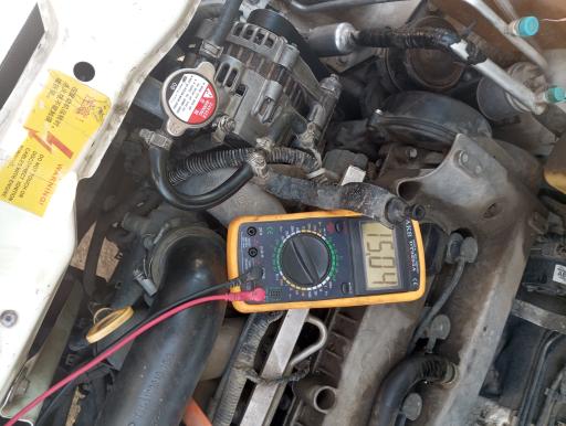 عکس مکانیک برق و انژکتور ایساکو سایپا یدک