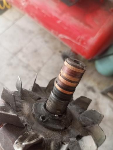 عکس مکانیک برق و انژکتور ایساکو سایپا یدک