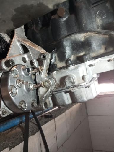 عکس مکانیک برق و انژکتور ایساکو سایپا یدک