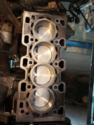 عکس مکانیک برق و انژکتور ایساکو سایپا یدک