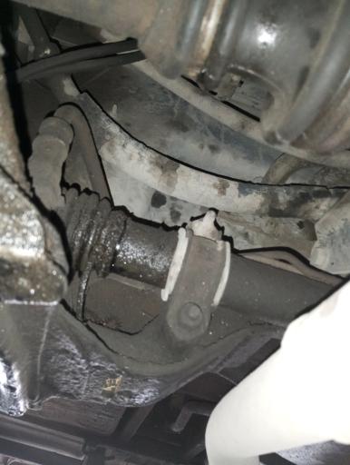 عکس مکانیک برق و انژکتور ایساکو سایپا یدک