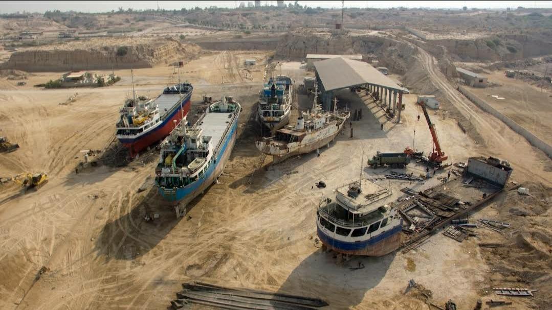 عکس کارگاه کشتی سازی ایلکا