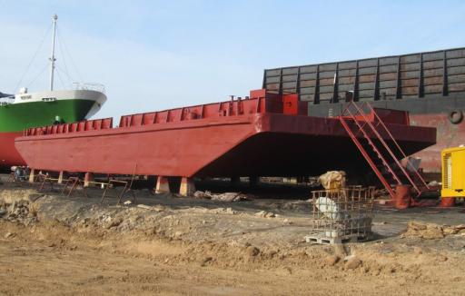 عکس کارگاه کشتی سازی ایلکا