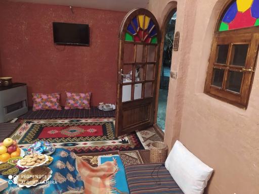 عکس مجموعه باغ رستوران و بومگردی ایلیا