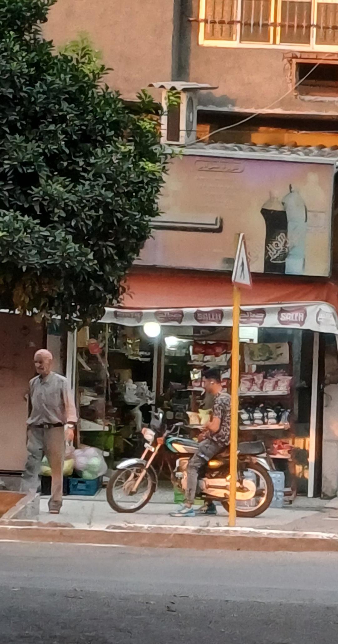 عکس سوپرمارکت ۲