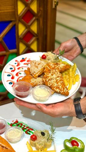 مجموعه باغ رستوران و بومگردی ایلیا