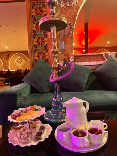 عکس مجموعه باغ رستوران و بومگردی ایلیا