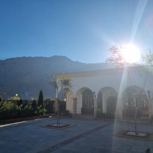 عکس دریاچه پارک عسل