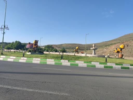 عکس دریاچه پارک عسل