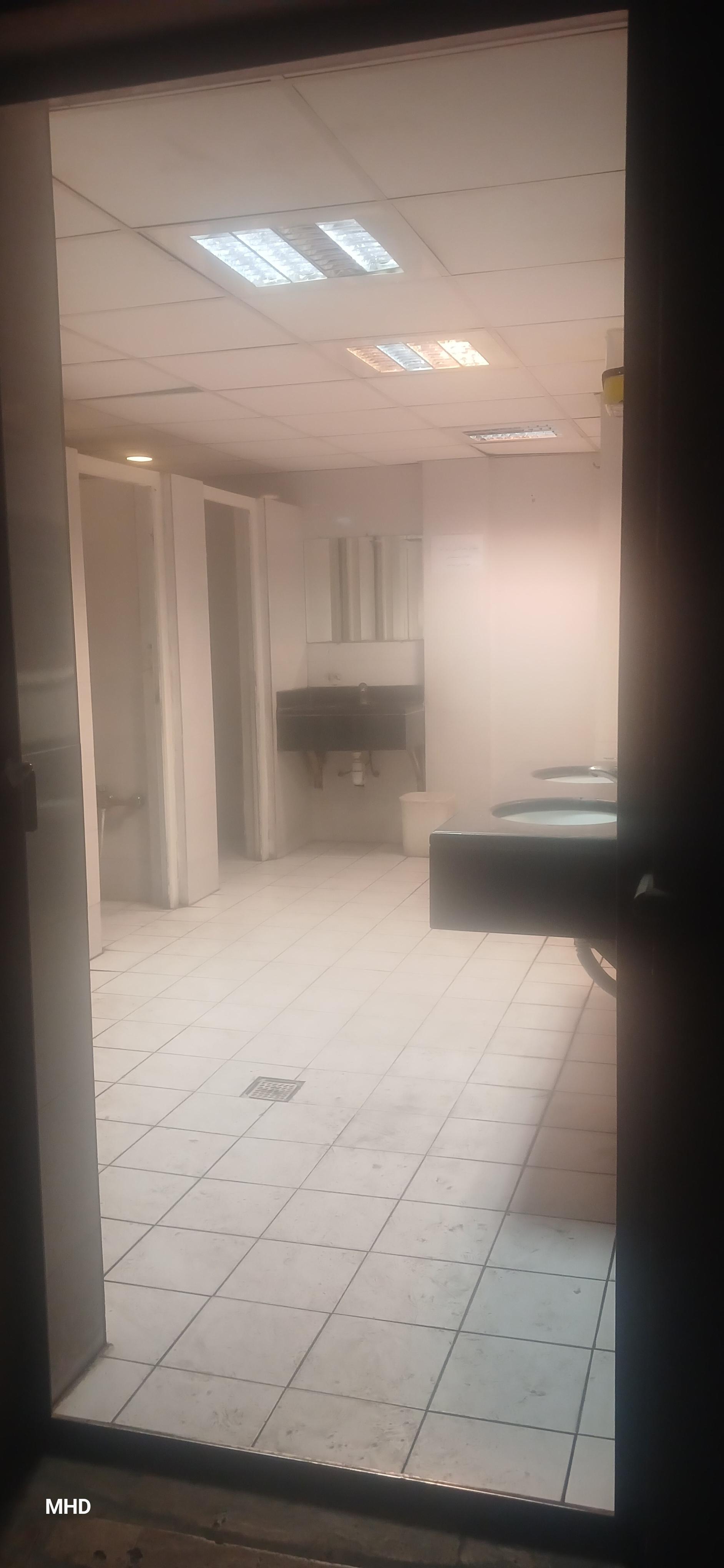 عکس سرویس بهداشتی پارک زرگنده