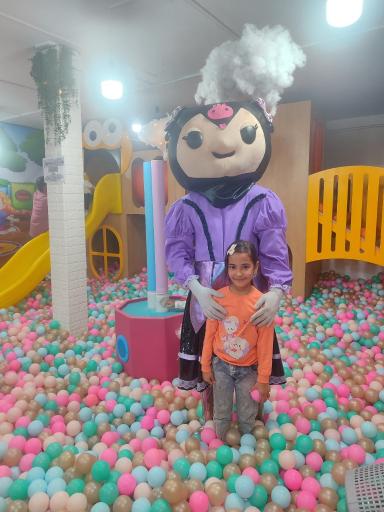 خانه بازی سرزمین ابرا