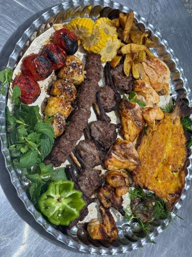 عکس رستوران گردان الیگودرز کافه رستوران رویال