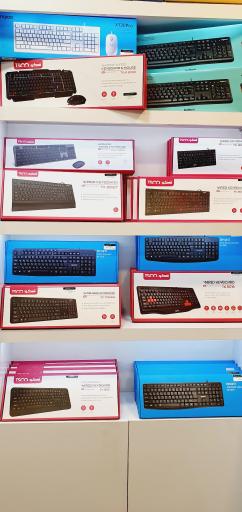 عکس قرمز کامپیوتر