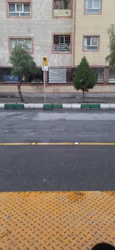 عکس ایستگاه اتوبوس مجتمع سلطانی