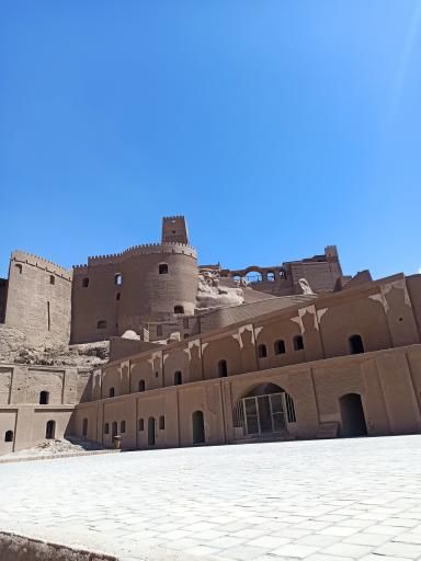 عکس عمارت کلاه فرنگی ارگ بم