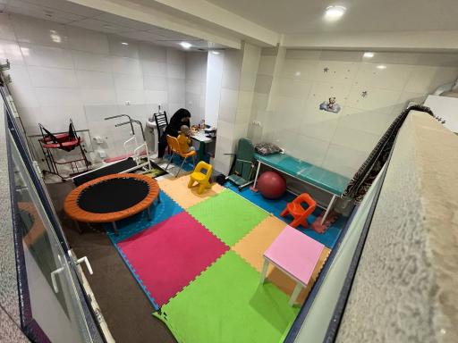 عکس فیزیوتراپی و آبدرمانی سیناطب