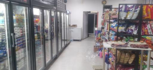 عکس سوپرمارکت گلگون