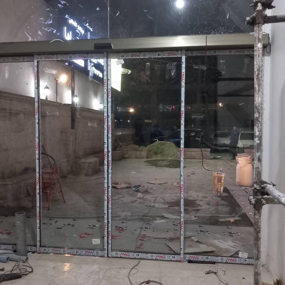 عکس فروش و اجرا و تعمیر درب اتوماتیک شیشه ای