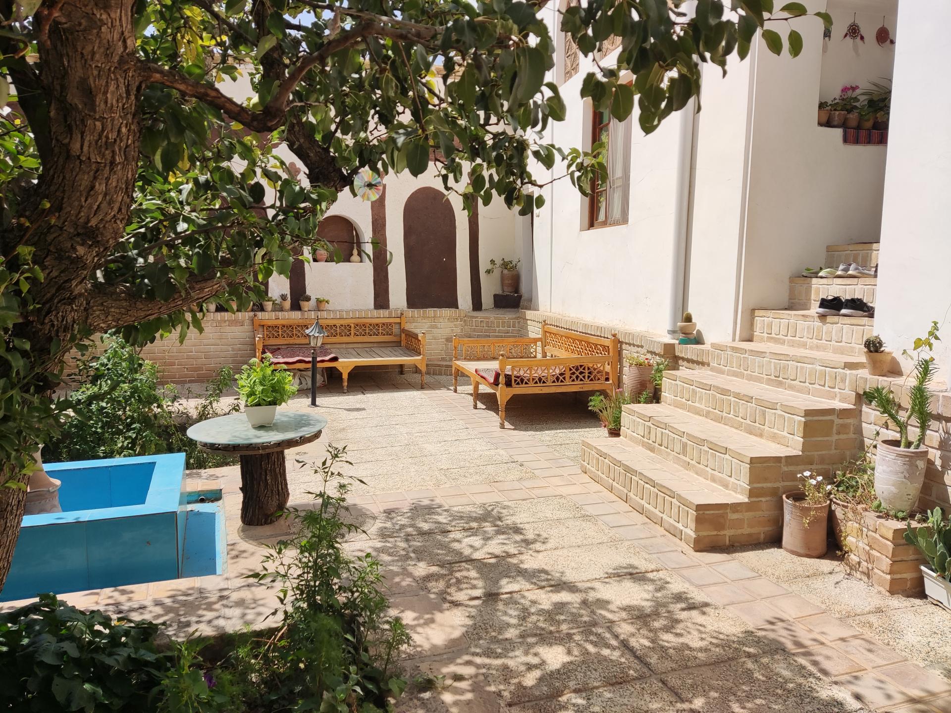 عکس اقامتگاه سنتی کژین