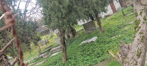 عکس گورستان ارامنه انزلی