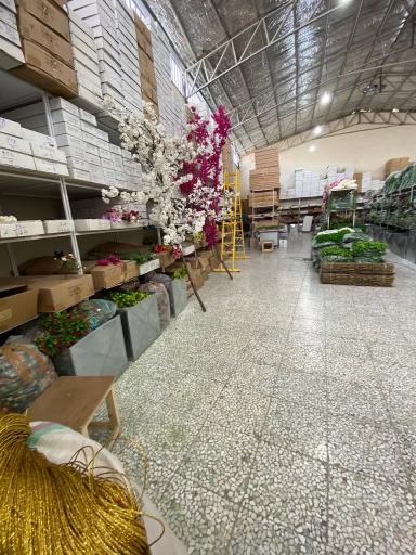 عکس گل فروشی نادری
