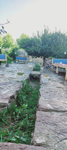 عکس باغ رستوران شمرون