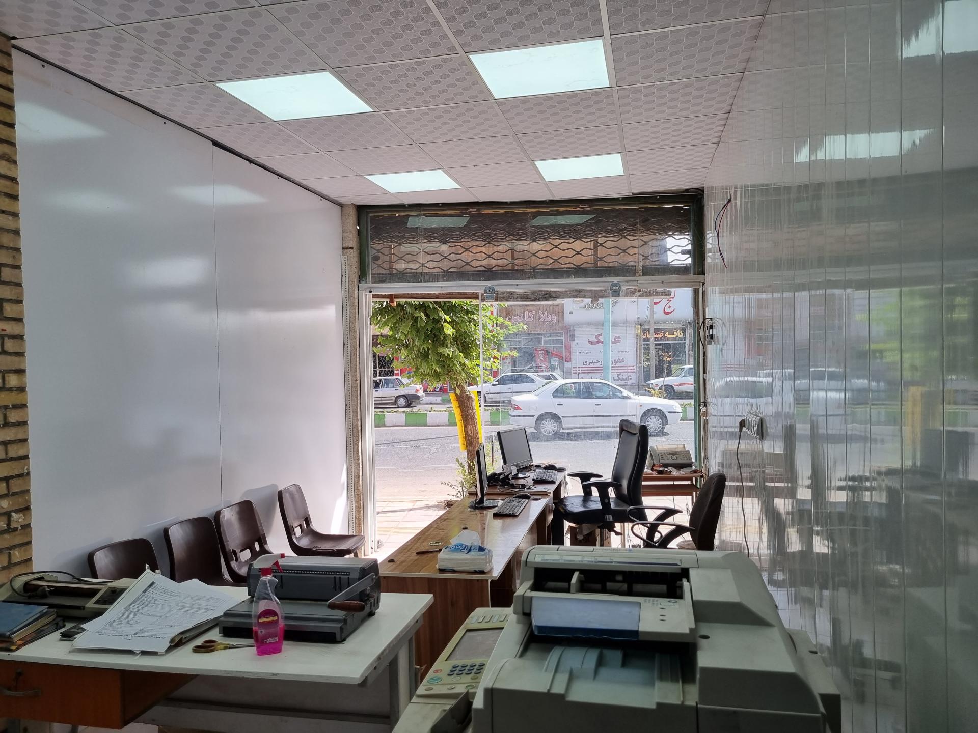 عکس خدمات کامپیوتر باران اندیشه