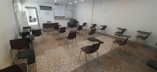 عکس آموزشگاه رانندگی پایه سوم و موتورسیکلت جلفا