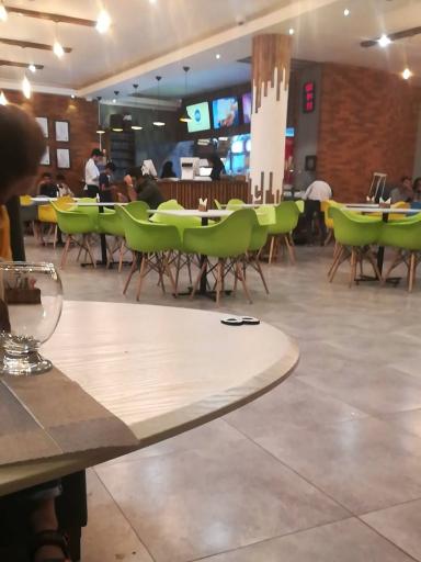 عکس فست فود رومنس