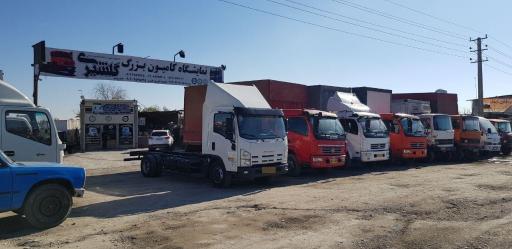 عکس نمایشگاه کامیون بزرگ گلشیری