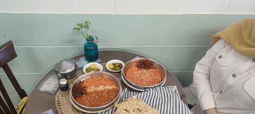 عکس کافه صبحانه فرنگیس