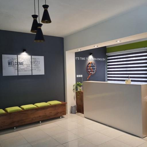 عکس آموزشگاه زبان‌های خارجی تابان